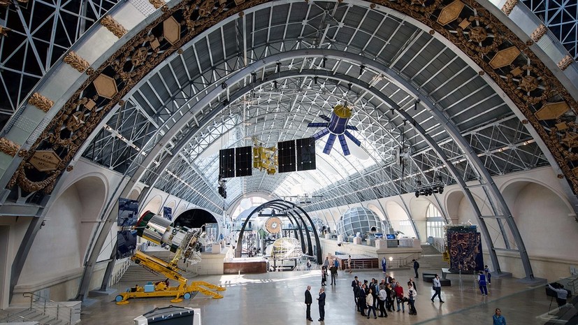Всемирную неделю космоса на ВДНХ посетили около 100 тысяч человек