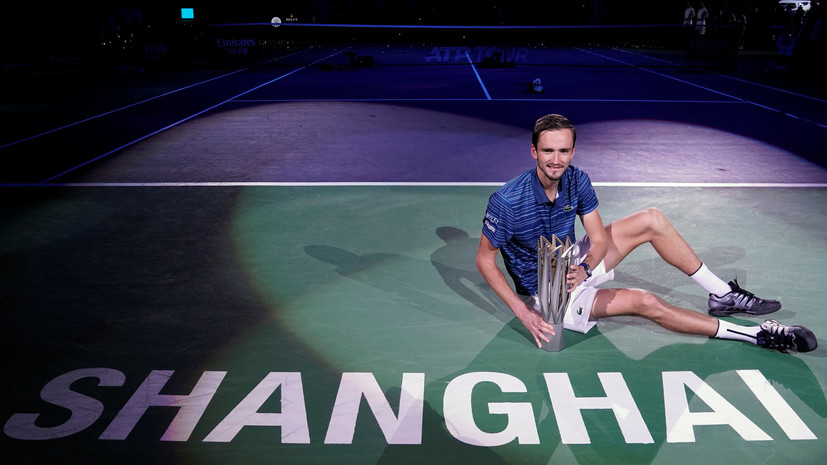 Кафельников: рано или поздно Медведев должен был так заиграть