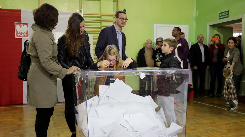 В Польше обработали 100% бюллетеней на парламентских выборах