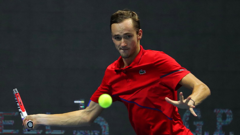 Медведев заявил, что ему приятно получить звание заслуженного мастера спорта