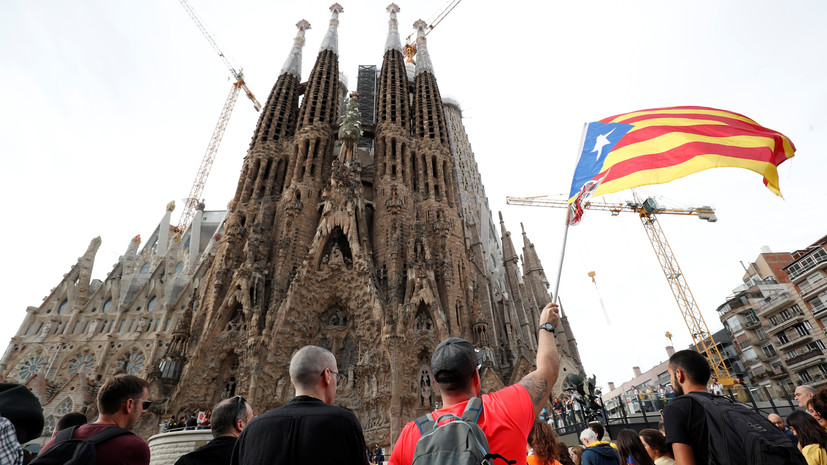 Собор Саграда Фамилия в Барселоне закрыли из-за протестов