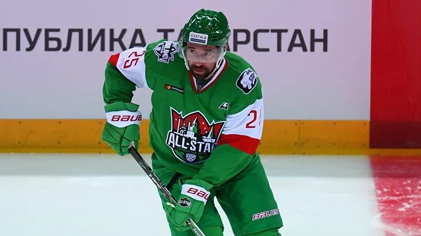 Зарипов подрался с Умарком во время матча КХЛ «Салават Юлаев» — «Ак Барс»