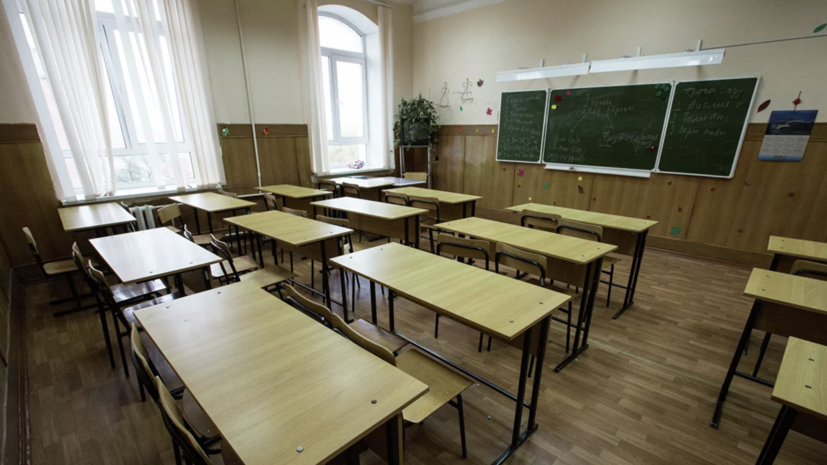 В Татарстане уволилась педагог, обвинённая в заклеивании детям ртов