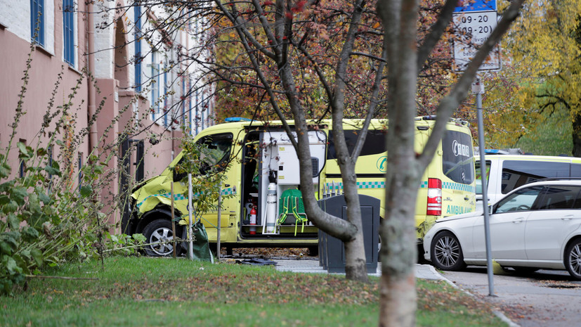 Полиция не считает наезд угнанной «скорой» на прохожих в Осло терактом