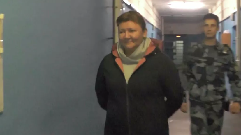 Экс-кассира из Татарстана обвинили в серии налётов на ювелирные салоны в Петербурге