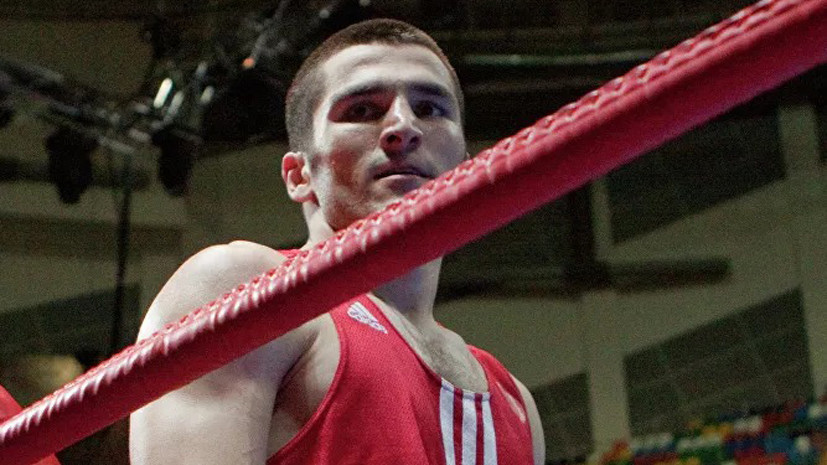 Боксёр Бетербиев сомневается, что Нурмагомедов может ему что-то посоветовать