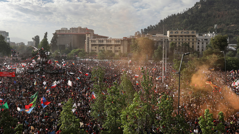 В Сантьяго отменили комендантский час