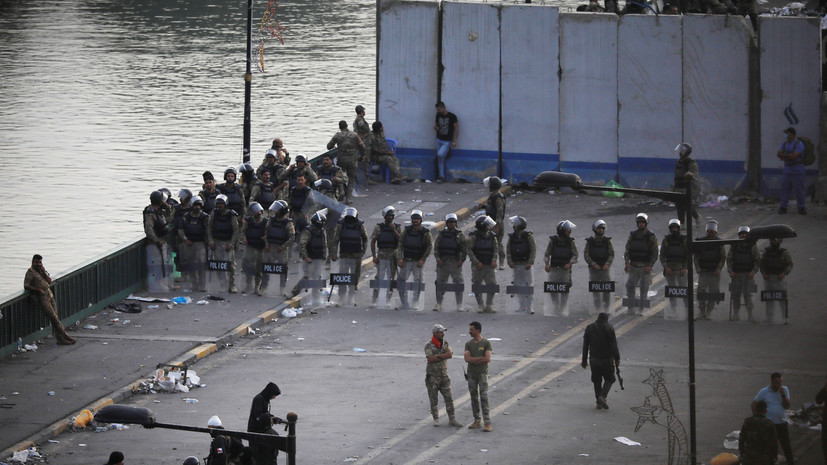 В Багдаде вновь ввели комендантский час из-за продолжающихся протестов