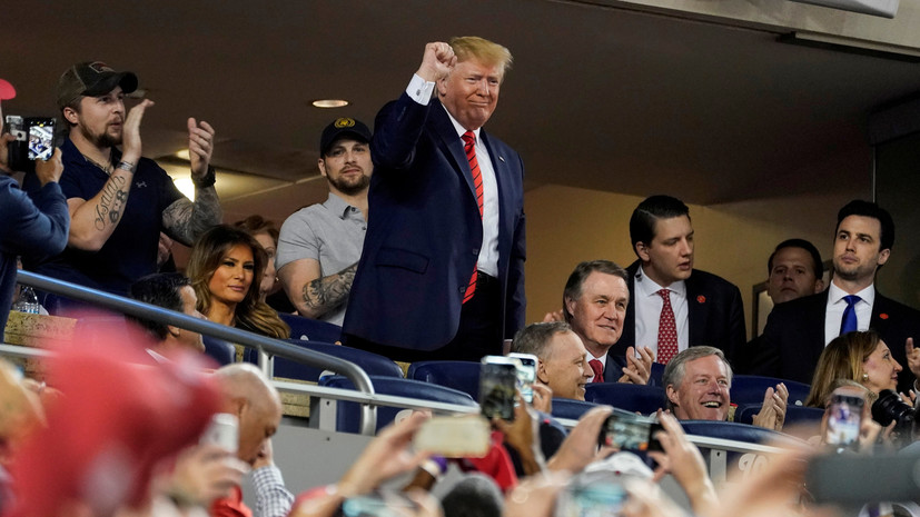 Трампа освистали во время бейсбольного матча в США
