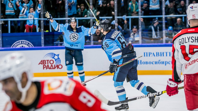 «Сибирь» разгромила «Автомобилист» в матче КХЛ