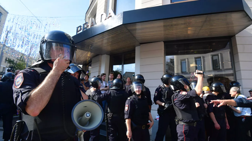 Суд в Москве арестовал участника акции 27 июля Новикова