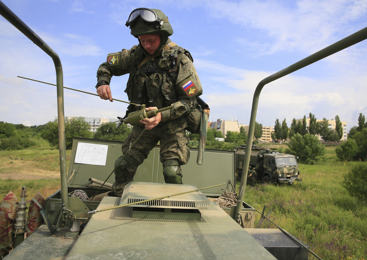 Учения р. Связисты ЗВО. Военный Связист. Войска связи. Связист Российской армии.