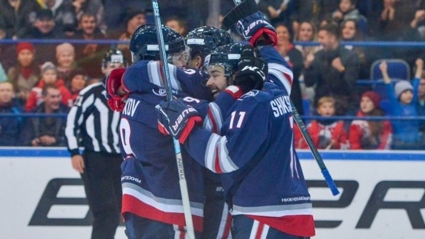 «Нефтехимик» продлил серию побед в КХЛ до восьми матчей, обыграв «Ак Барс»
