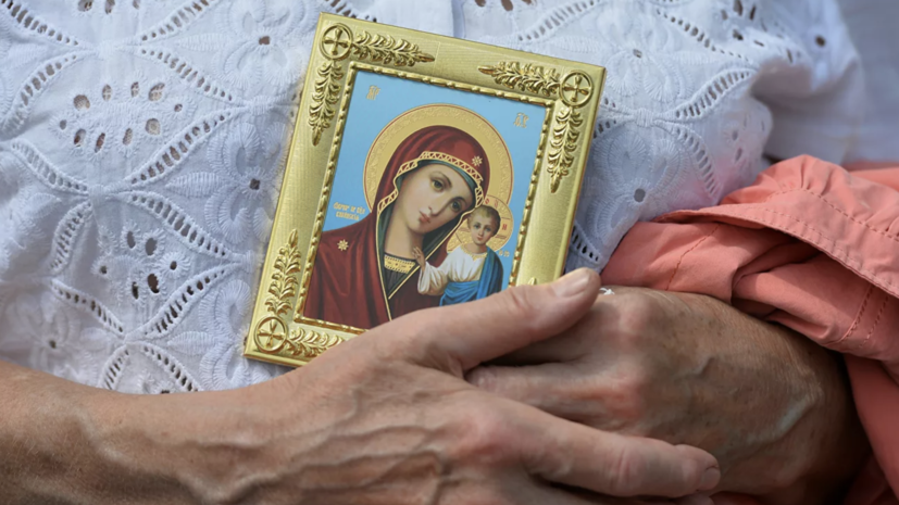 Православные отмечают День Казанской иконы Божьей Матери