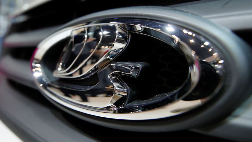 В России продали почти 300 тысяч автомобилей Lada с начала года