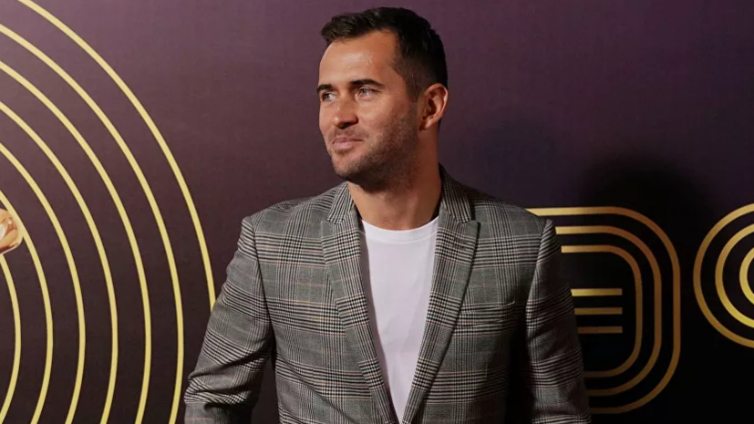 Кержакову могут запретить выезд за рубеж из-за иска о неуплате алиментов