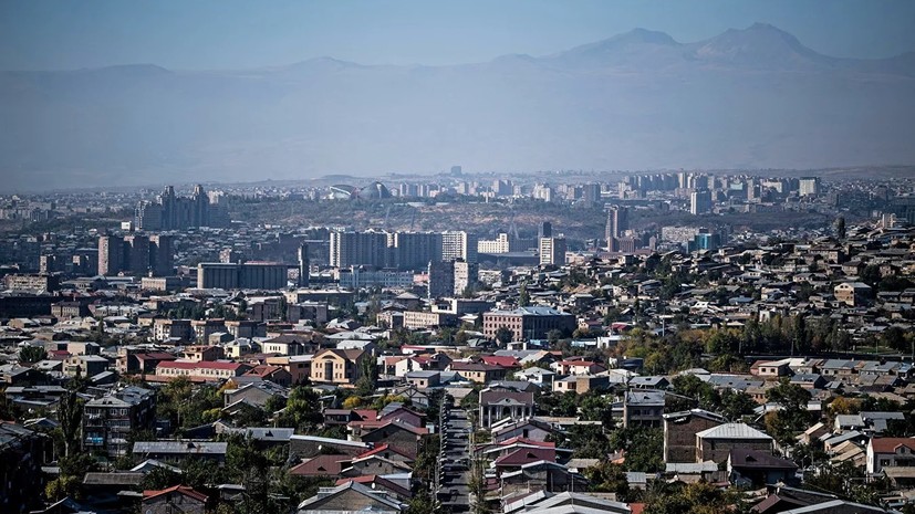 В комплексе парламента Армении произошёл пожар