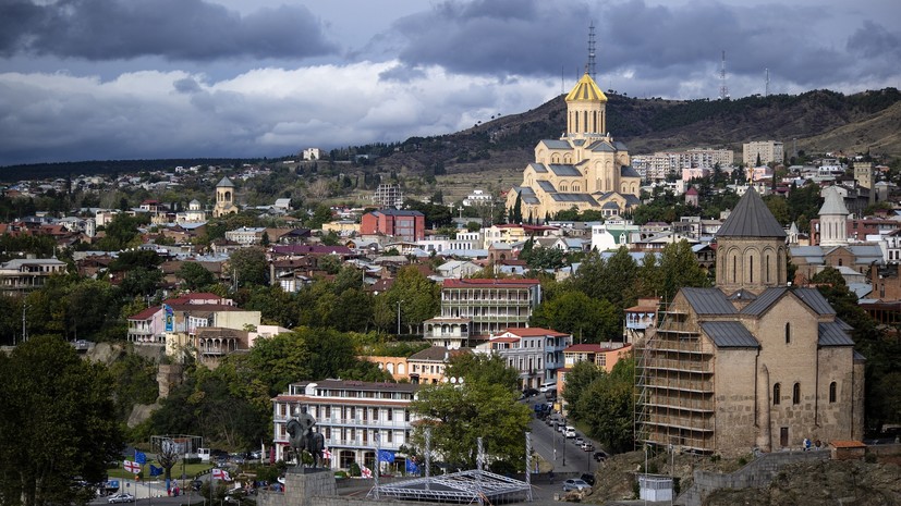 В Тбилиси начались протесты из-за ситуации с поправками в Конституцию