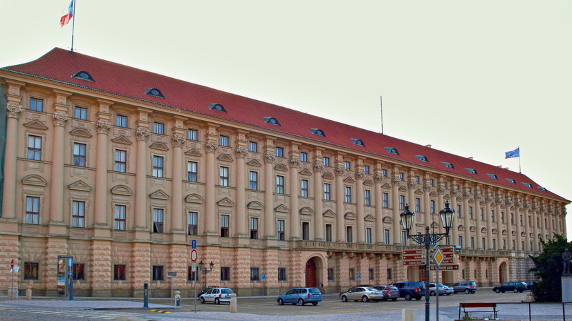 Российского посла вызвали в МИД Чехии