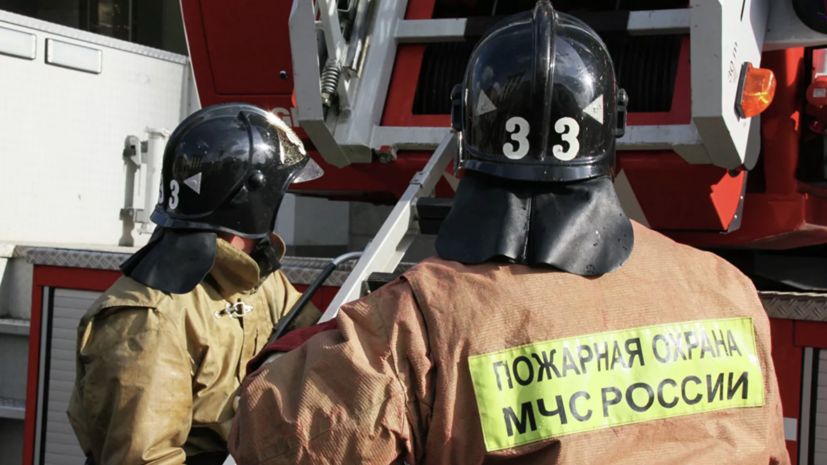 Пожар на складе с пластиковыми пакетами под Ставрополем локализован