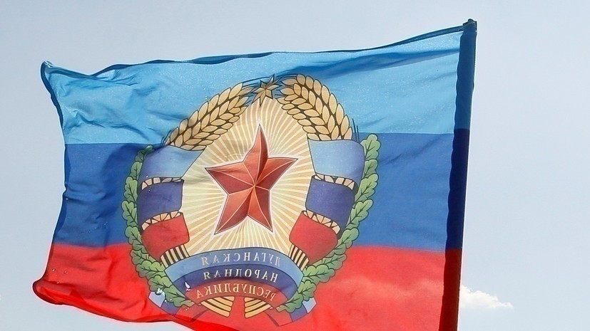 В ЛНР заявили о поднятии флагов США над позициями ВСУ