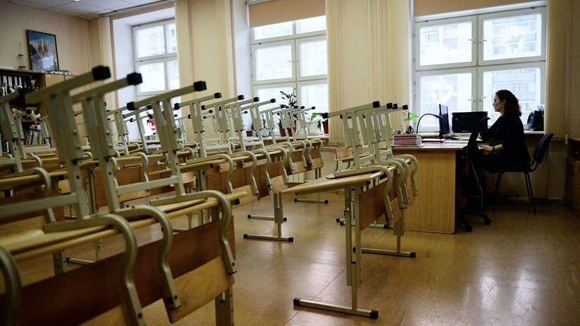 В Тюмени из-за морозов отменили занятия в школах