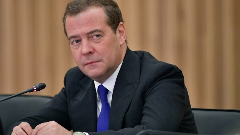 Медведев 5 декабря в прямом эфире расскажет о работе кабмина
