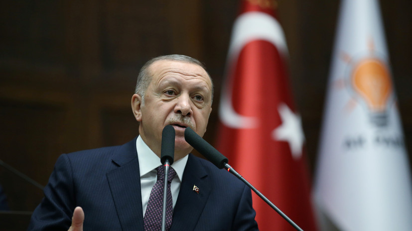 Эрдоган предложил Макрону «проверить мозг»