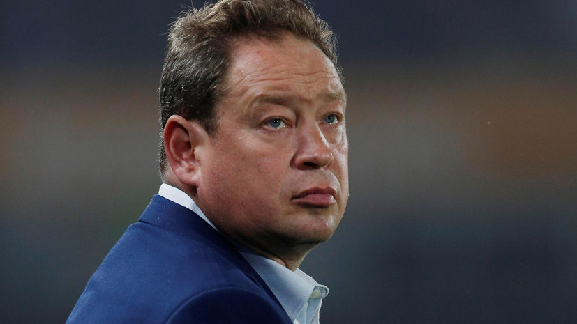 Слуцкий ушёл в отставку с поста главного тренера «Витесса»