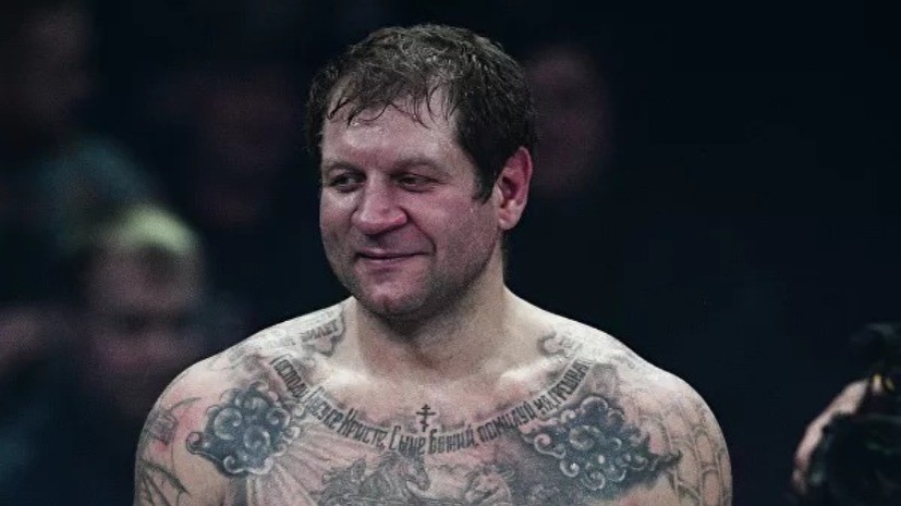 Чемпион ОИ по боксу Чахкиев отказался драться с Емельяненко по правилам MMA
