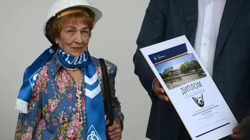 Вдова Яшина критично отозвалась о форме приза лучшему вратарю мира, названного в честь мужа