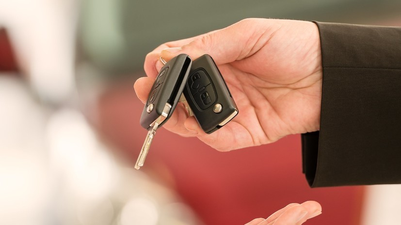 Эксперт прокомментировал предложение ввести электронные договоры купли-продажи авто
