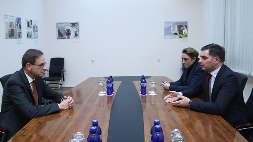 Посол ФРГ и замглавы МИД Грузии обсудили дело об убийстве Хангошвили
