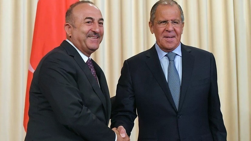 Главы МИД России и Турции провели телефонные переговоры