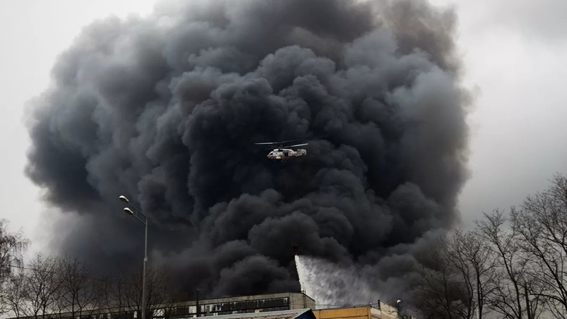 В МЧС уточнили данные о ликвидации пожара на складе в Москве