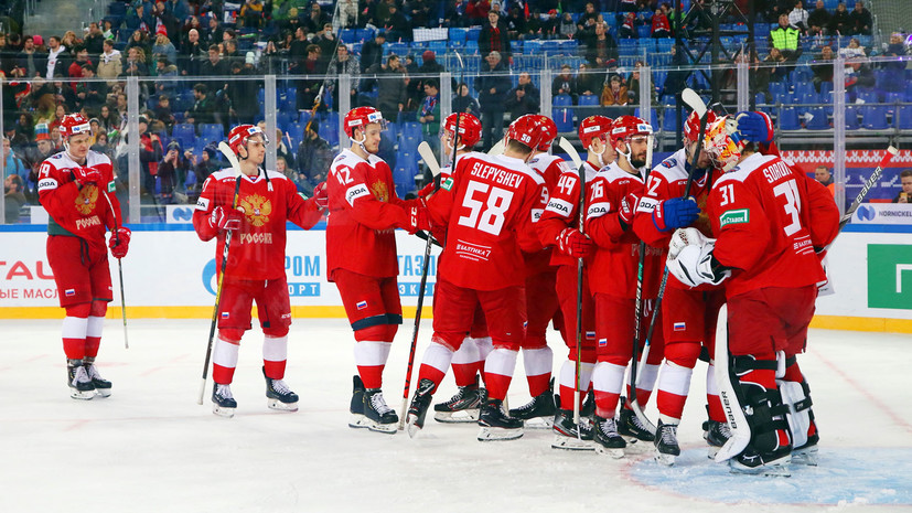 Матчи сборной, выступление Загитовой и рекордная посещаемость: как Россия использует футбольное поле для развития хоккея