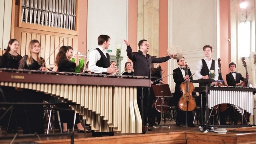 Оркестр «Таврический» выступил с юными музыкантами в Петербурге