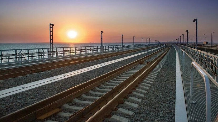 Завершено строительство железнодорожной части Крымского моста