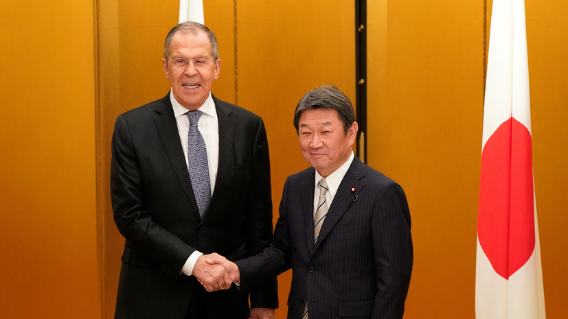 Главы МИД России и Японии встретятся 19 декабря