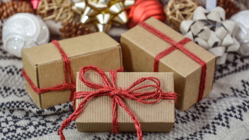 Психолог назвала самые неудачные подарки к Новому году