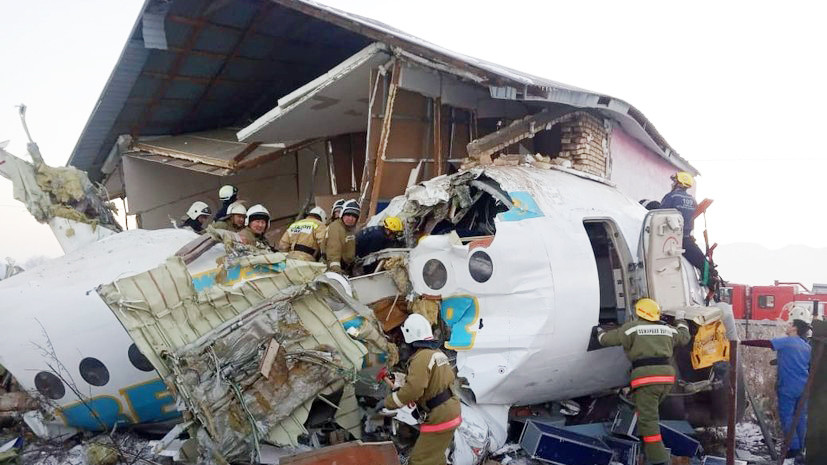 МВД Казахстана назвало возможные версии крушения самолёта в Алма-Ате