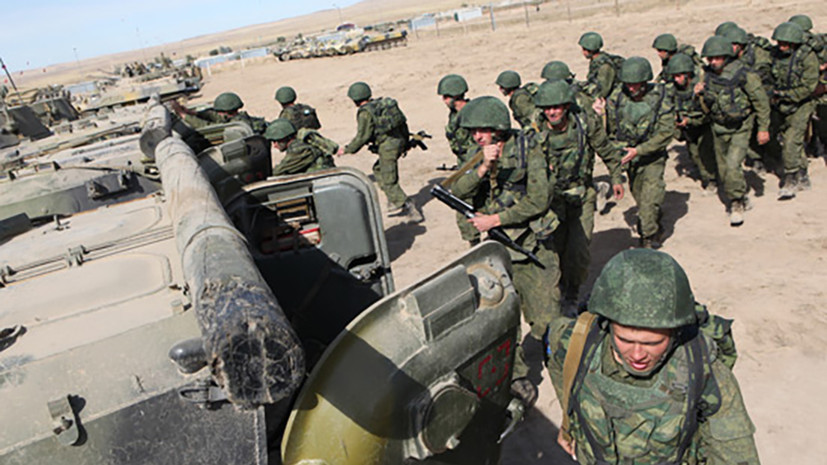 Российские военные в Таджикистане отработали прикрытие объектов базы