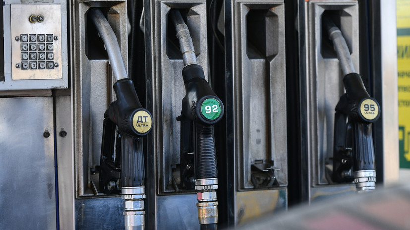 Более 150 заправок: Росстандарт опубликовал список АЗС с некачественным топливом