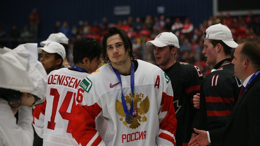 Хоккеист Романов: мы были достойны большего, чем серебряные медали