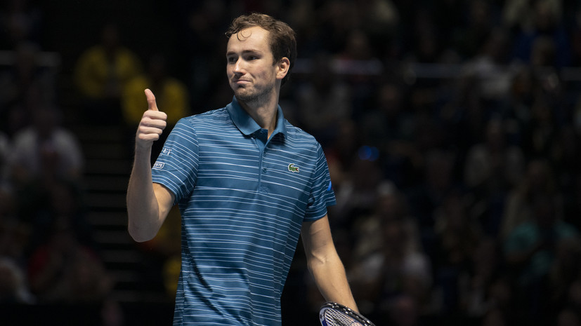 Теннисист Медведев назвал тяжёлым прошедший матч со Шварцманом на ATP Cup