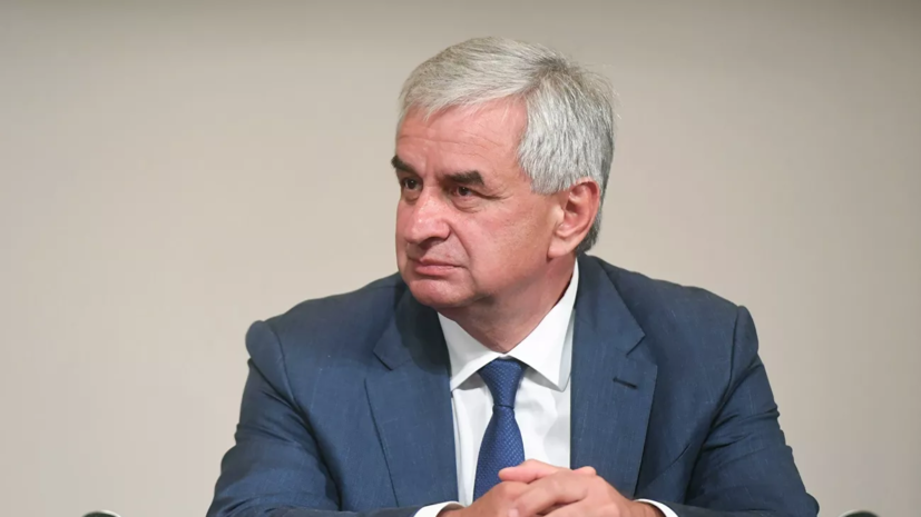 Парламент Абхазии принял обращение к президенту с призывом об отставке
