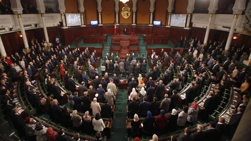 Тунисский парламент не утвердил новый состав правительства