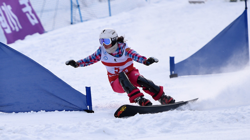 Сноубордистка Соболева стала третьей в параллельном гигантском слаломе на этапе КМ