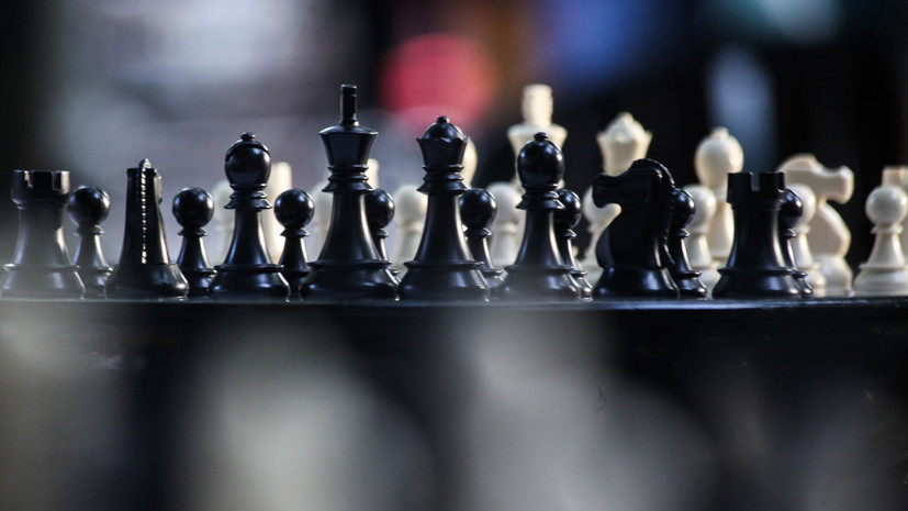 Россияне лидируют на шахматном турнире в Гибралтаре