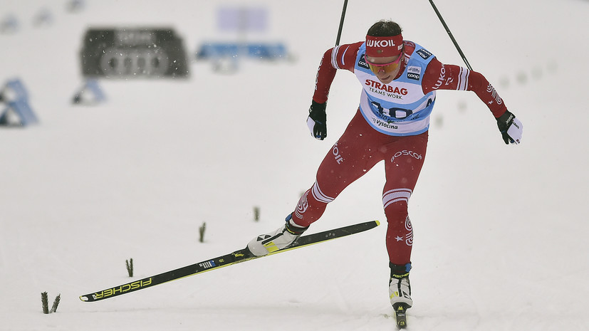Непряева завоевала золото в спринте на этапе КМ по лыжным гонкам в Оберстдорфе